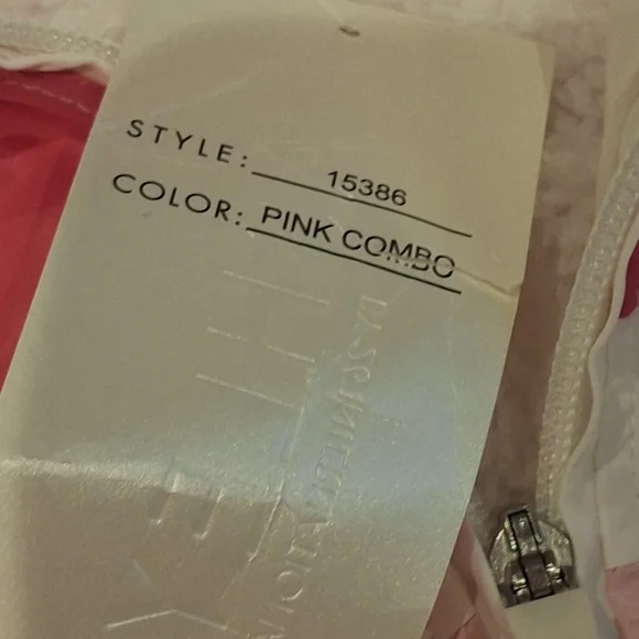 NWT Ashley By 26 International Women's Pink & White Bomber Jacket Size S - Picture 10 of 10